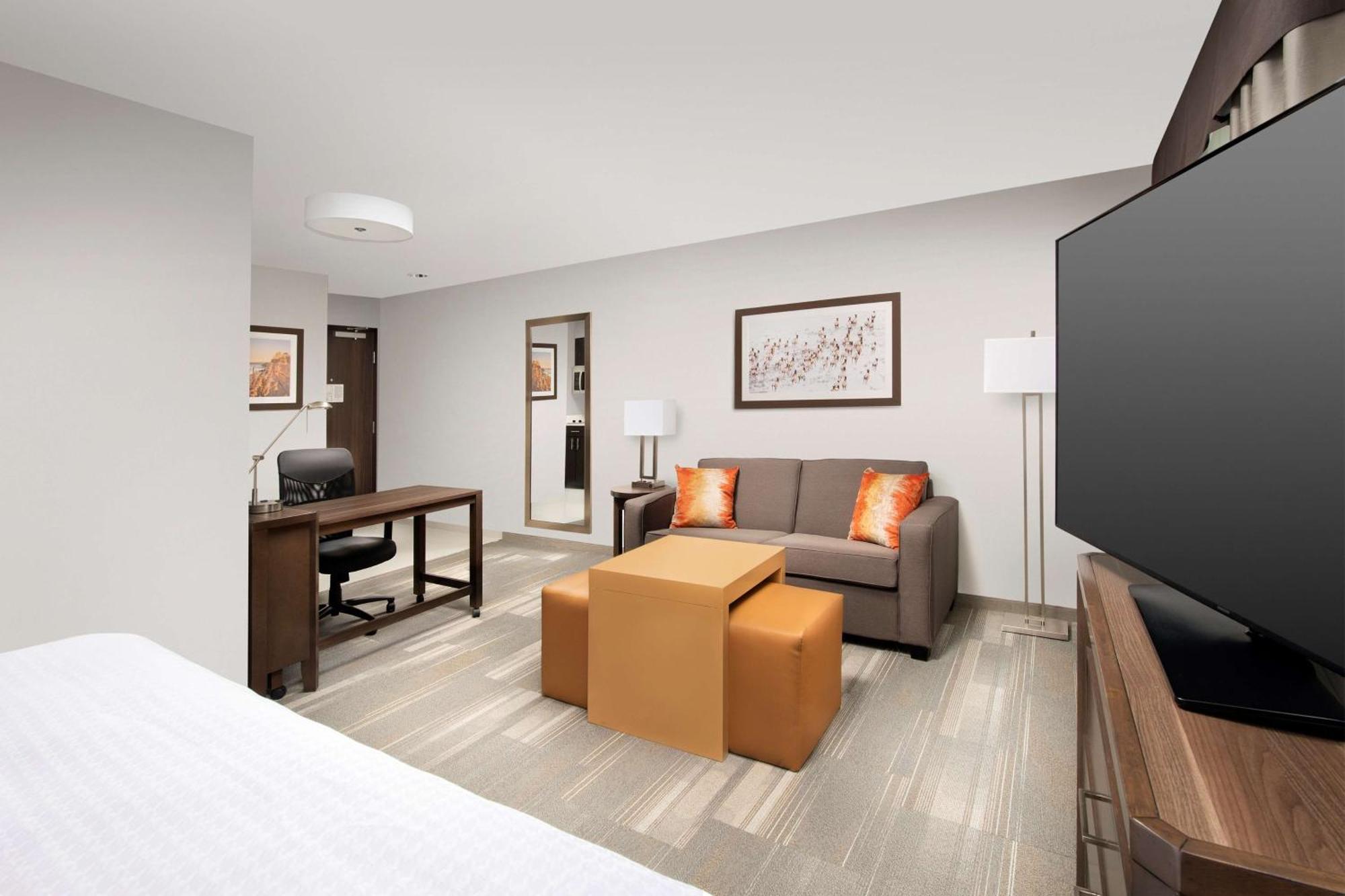 Homewood Suites By Hilton Kansas City Speedway Exteriör bild