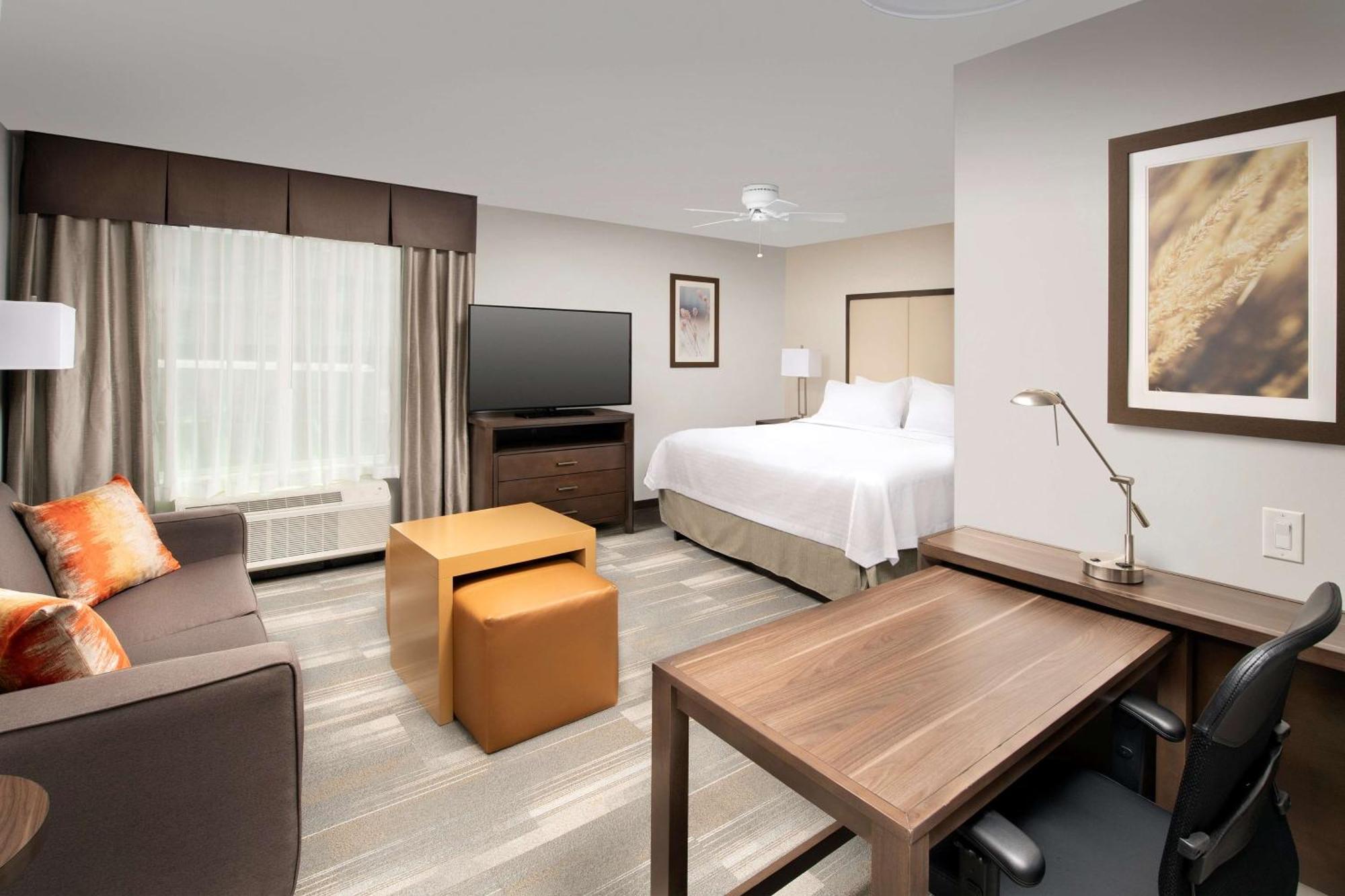 Homewood Suites By Hilton Kansas City Speedway Exteriör bild