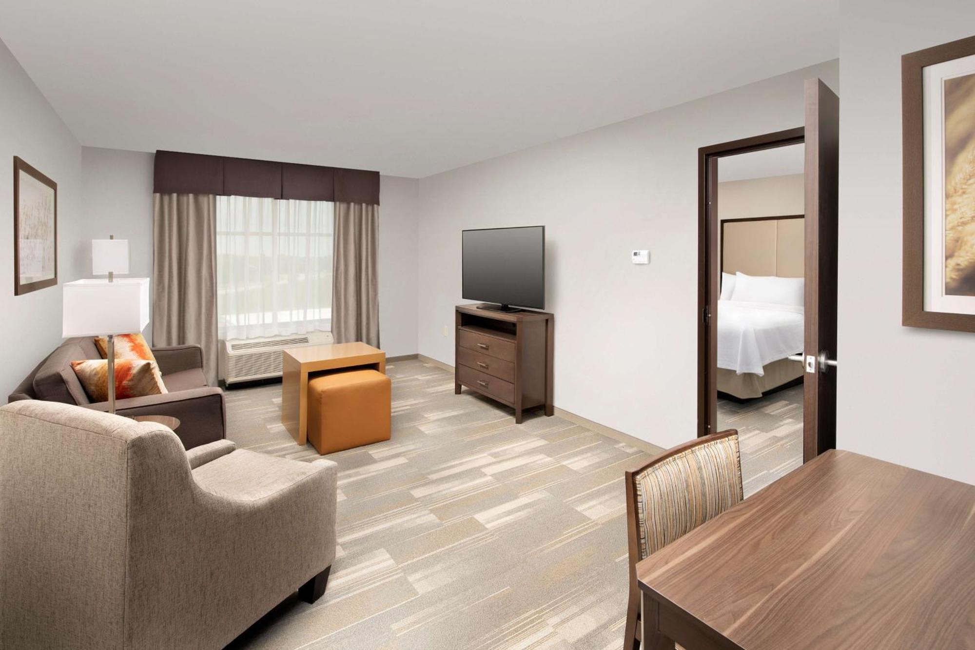 Homewood Suites By Hilton Kansas City Speedway Exteriör bild