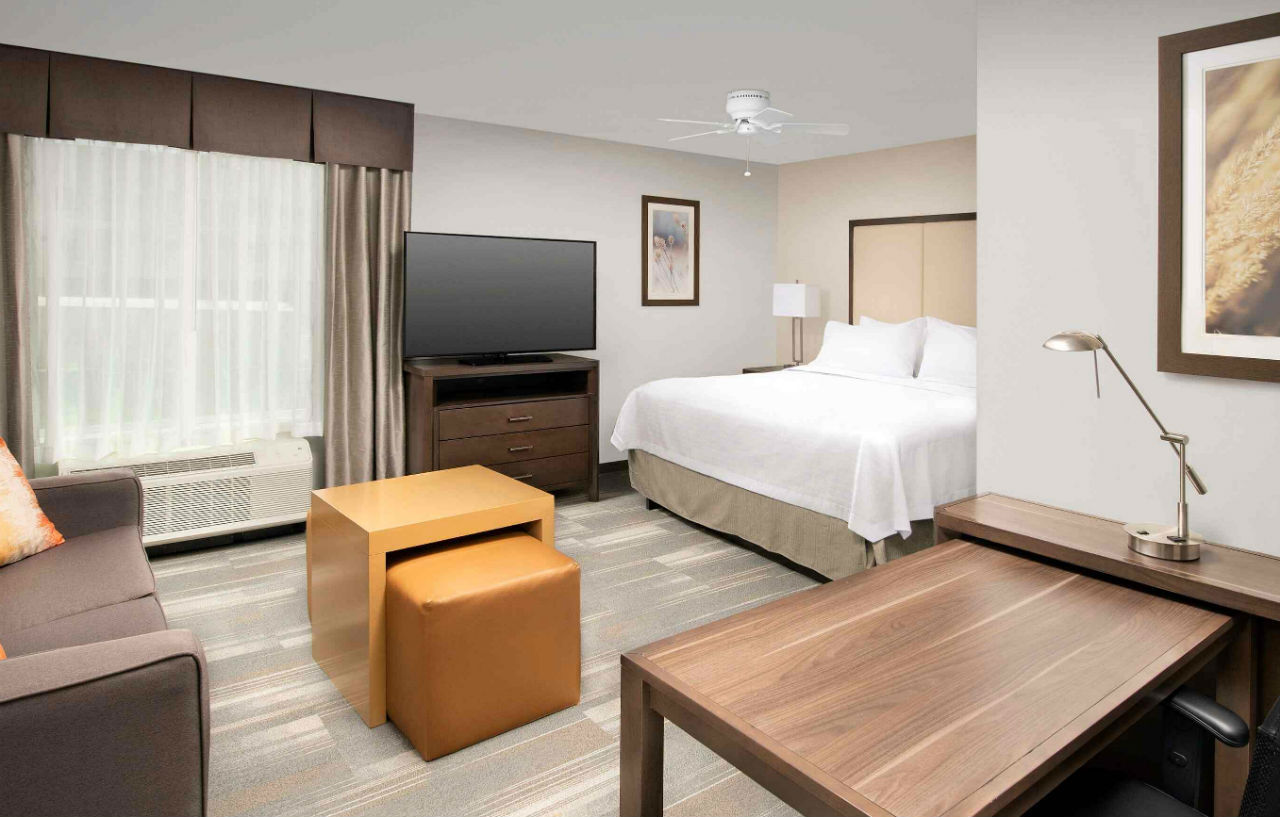 Homewood Suites By Hilton Kansas City Speedway Exteriör bild